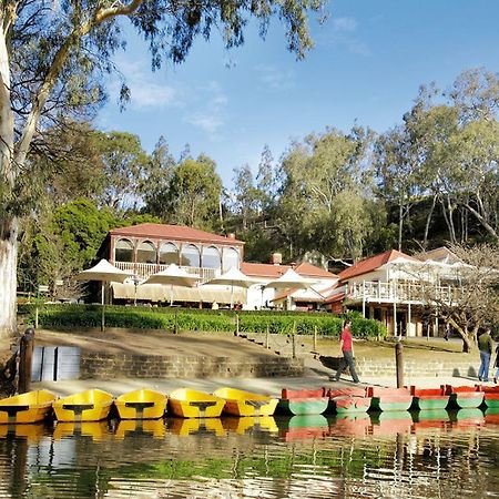 Riverside Resort Apartment Melbourne Exteriör bild