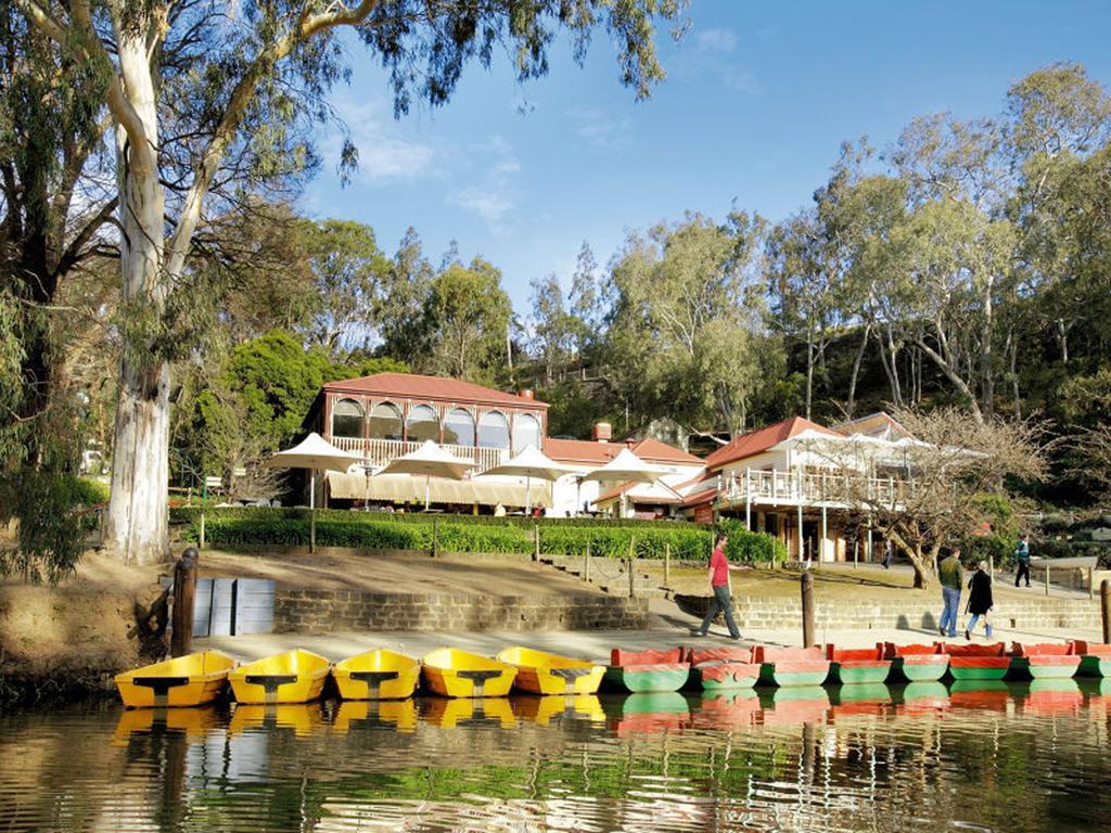 Riverside Resort Apartment Melbourne Exteriör bild